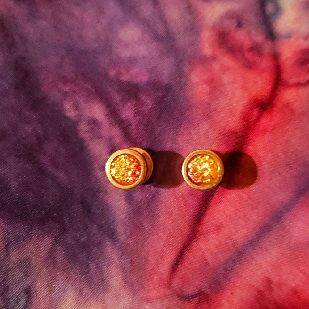 Earrings - Picture 2 of 2